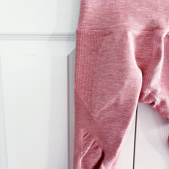 Alphalete Aero Leggings in Rose Pink - Picture 5 of 11